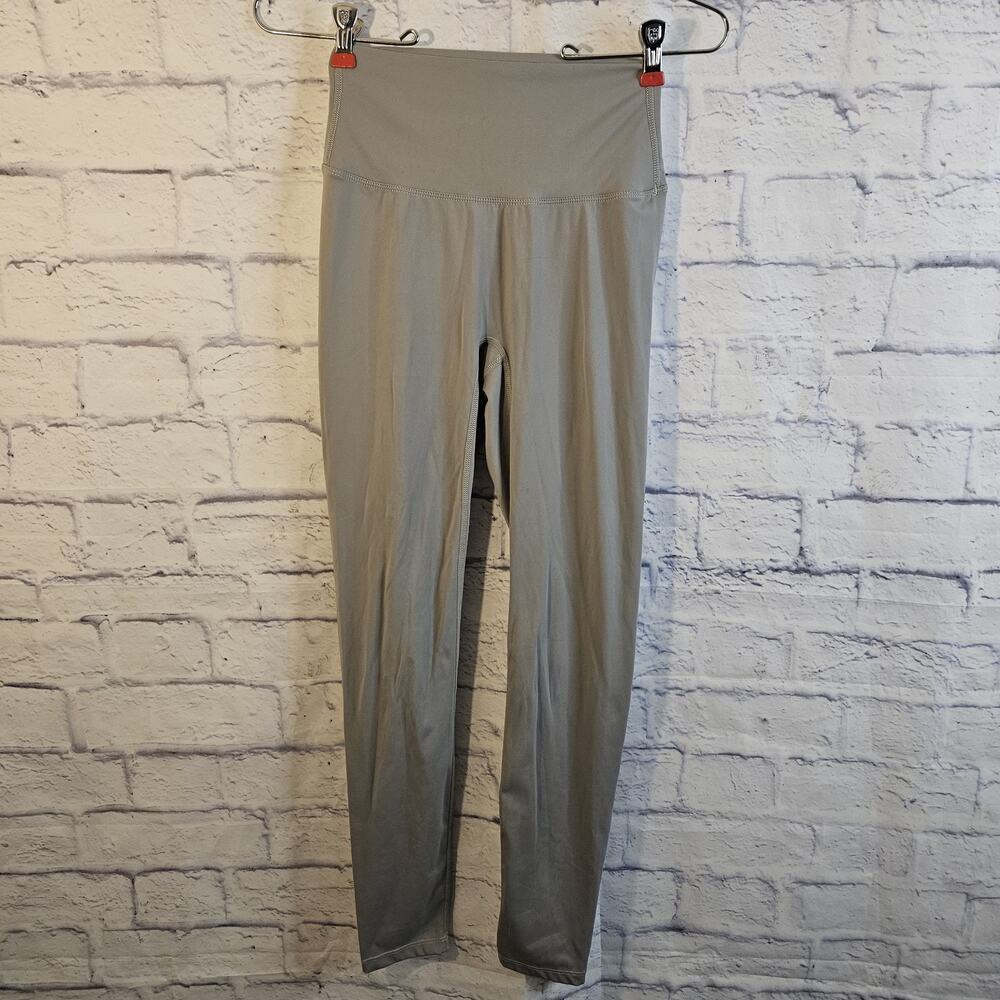 Lululemon women’s wunder under high rise leggings size 6 26” length in grey